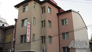 Стая под наем Заповядайте в семеен хотел ”Плаза” в град Русе... Цената е за единична стая без закуска!