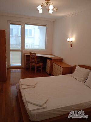 нощувки Двустаен апартамент до плажа и Флората