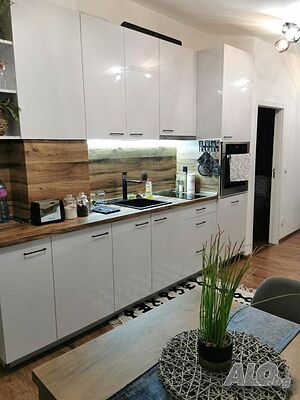 нощувки Charming City Apartment SIYANA - Self Check-in /300 евро седмичен престой за двама