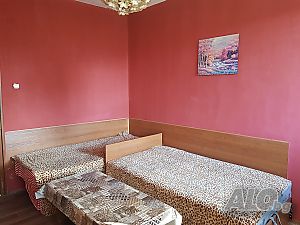 Стая под наем Нощувки в самостоятелна стая. Подходяща за жени