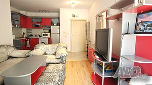 нощувки 💎ТОП ОФЕРТА | Голям двустаен в центъра, за 6 човека, с басейн и веранда