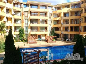 нощувки 💎ТОП ОФЕРТА | Тристаен с басейн на покрива и панорамна гледка, две бани, две спални и паркомясто