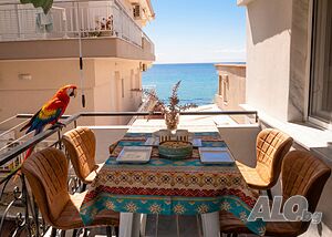 нощувки Parrot Palazzo - апартамент близо до плажа в Неа Каликратия, Халкидики