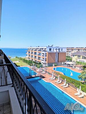 нощувки Апартамент с 2 спални в Луксозен Комплекс на Първа линия в Сарафово- с паркомясто