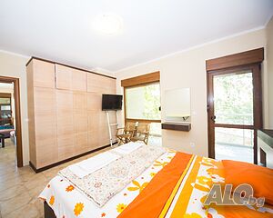 нощувки Първа линия Лозенец - тристаен апарт - Централен плаж