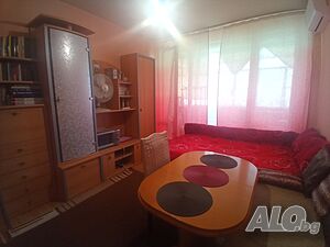 Легло в стая Стая за нощувки до Русенски Университет и Английската гимназия в Парка на младежта