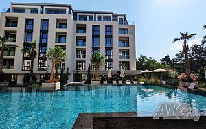 нощувки Луксозни апартаменти в АЗУР A10