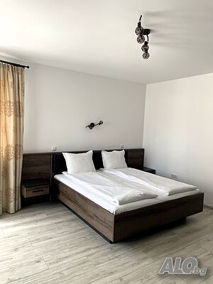 нощувки Velaria Burgas Apartment. Топ център. Апартамент с две спални