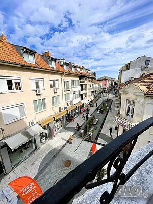 нощувки Velaria Burgas Apartment. Топ център. Апартамент с две спални