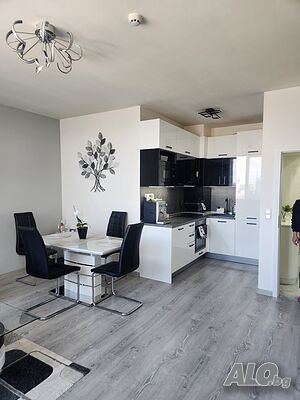 нощувки Luxury Apartament Nadezhda