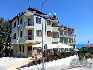 нощувки Голям апартамент хотел Аморе