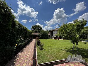 Къщи за гости Вила Жардин/Villa Jardin
