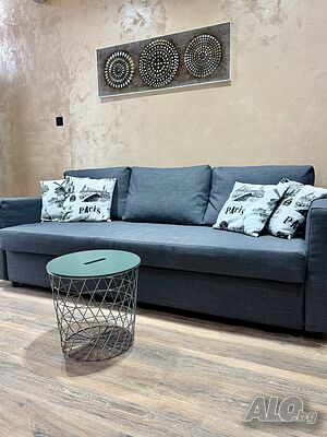 нощувки Тристаен с гараж топ център нощувки