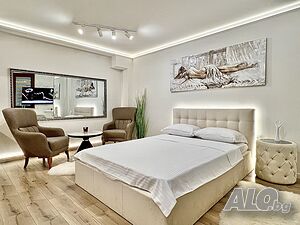 нощувки Midnight Noël Studio | Комфорт, дискретност и лукс