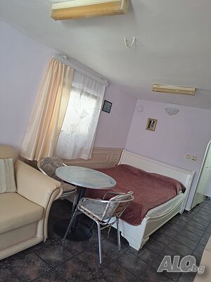 Стая под наем Давам самостоятелно студио под наем