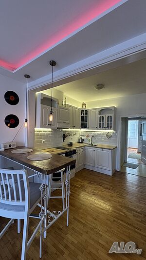 нощувки Апартамент-център