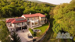 Легло в стая Къща за гости ”Youtopia Riverside”
