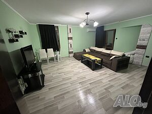нощувки Уютен и слънчев 2 стаи и кухня апартамент за нощувки в супер център гр. Бургас