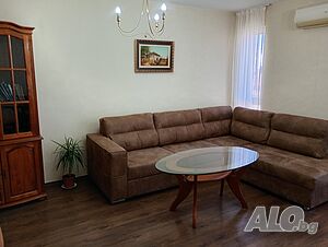 нощувки Апартамент за нощувки в кв. Смирненски