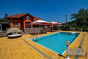 Къщи за гости Villa MONTY в Горно Церовене