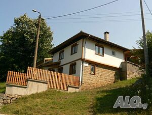 Къщи за гости Къща под наем Йовчовата къща