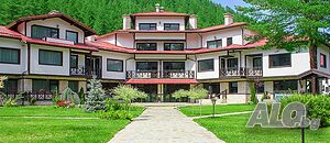 Къщи за гости Семеен хотел 10-те къщи - Говедарци