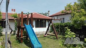 Легло в стая Къща Коста Петров в Българево