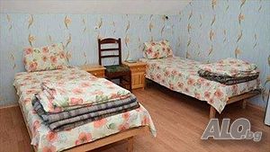 Легло в стая ИЗГОДНО!!! стаи под наем със самосноятелен санитарен възел и кухненски бокс.