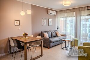 нощувки Smokinia Sunset - стилен и просторен апартамент в Green Life Resort Созопол