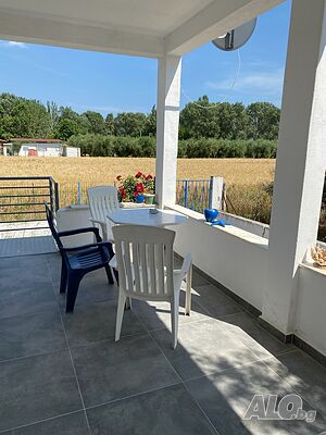 Къщи за гости Villa Four Olives, Paralia Ofrinio