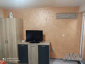 Стая под наем Студия за нощувки в центъра на град Бургас и до Борисова градина с паркомясто!