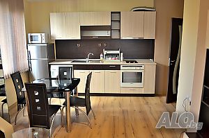 нощувки Central Apartment 1 - апартамент под наем за нощувки