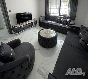 нощувки Уникален имот! Луксозен тристаен апартамент- Колхозен пазар!