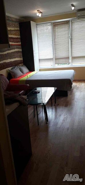 нощувки Студио апартамент под наем