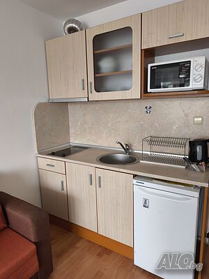 нощувки Давам под наем краткосрочно студио в затворен комплекс