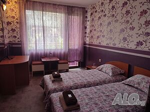Стая под наем На море-стаи със собствен санитарен възел и безплатно ползване на паркинг и трапезария